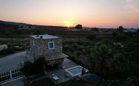 Traditional Kos Villa With Swimming Pool, Lawn Yard And Bbq